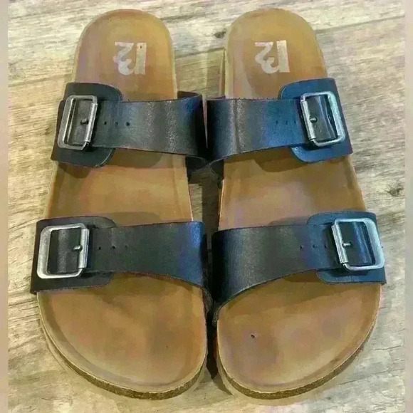 R2 Shoes - R2 Berkeley sandals black and brown size 8